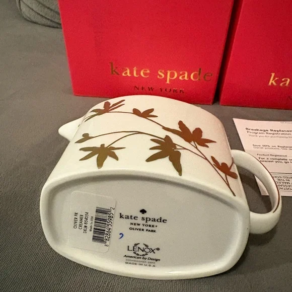 Kate Spade White and Gold Floral Porcelain Set (1 Creamer and 1 Sugar Bowl) - Picture 7 of 8